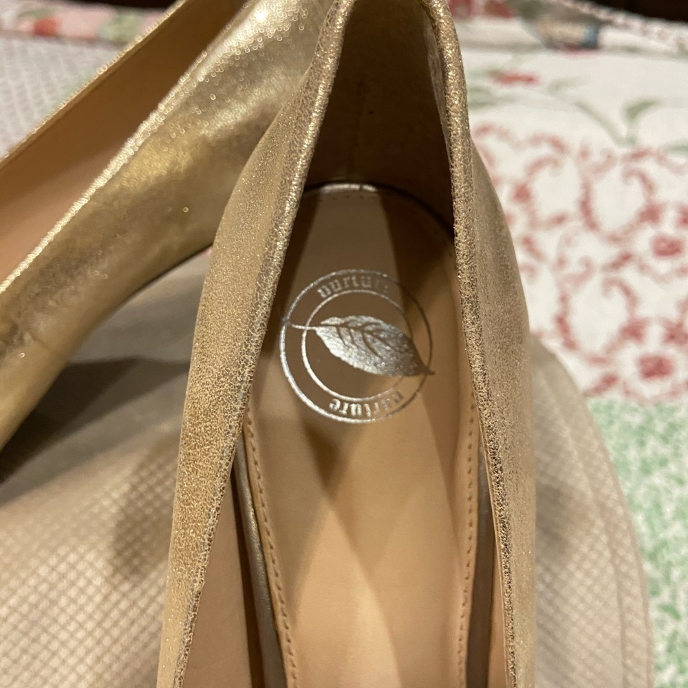Heels - Picture 3 of 6